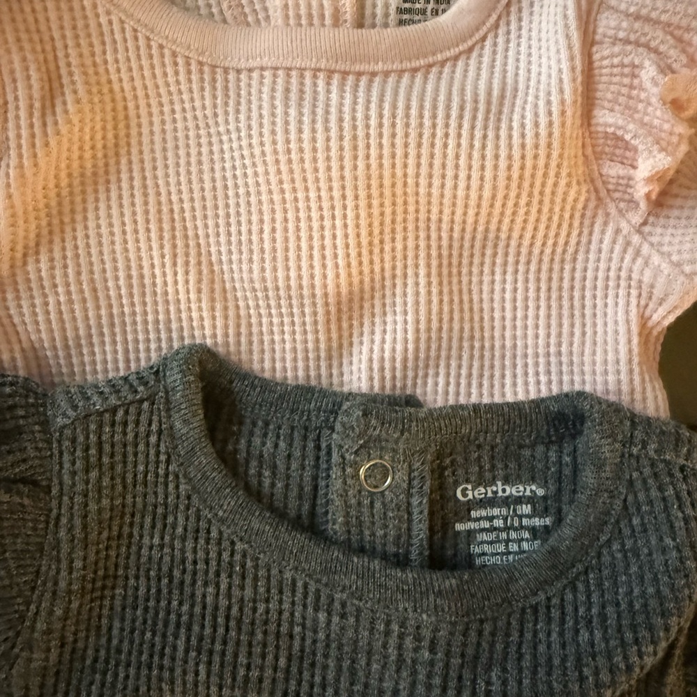 Newborn Girl Clothing Lot- Long & Short Sleeve Onesies, Footies, & Matching Set. - Picture 2 of 8